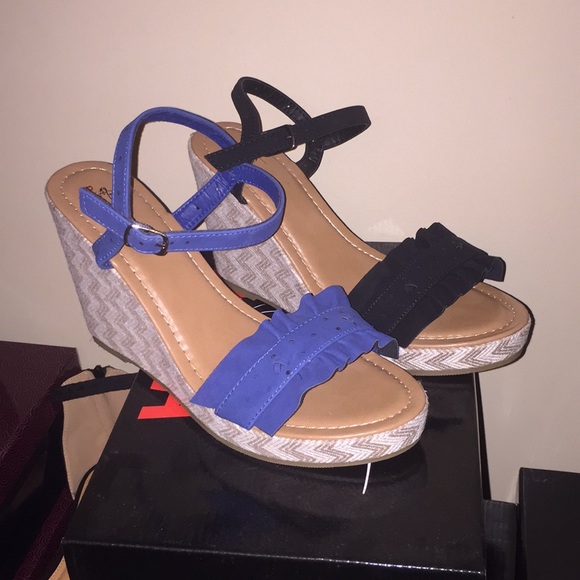 Shoes - Picture 2 of 3